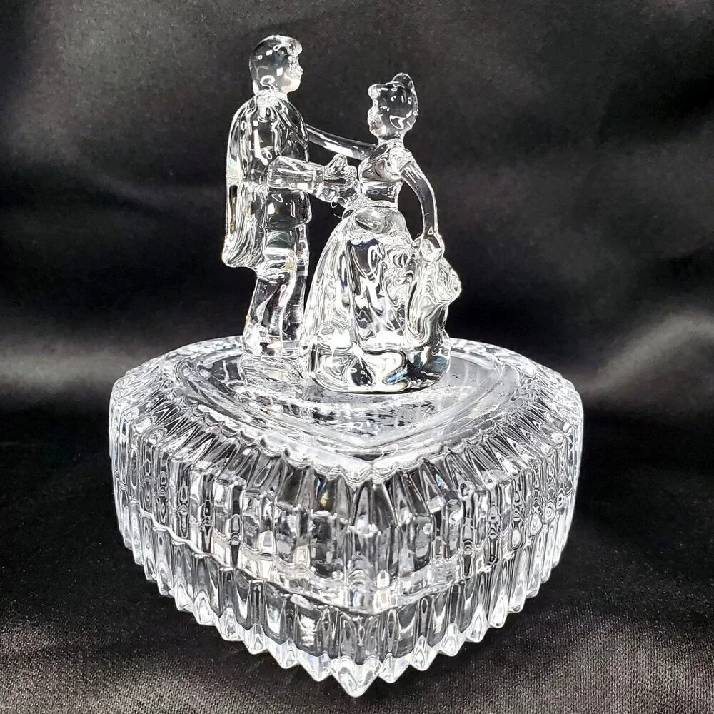 Disney Royal Treatment Cinderella & Prince Arribas Brothers Crystal Trinket Box